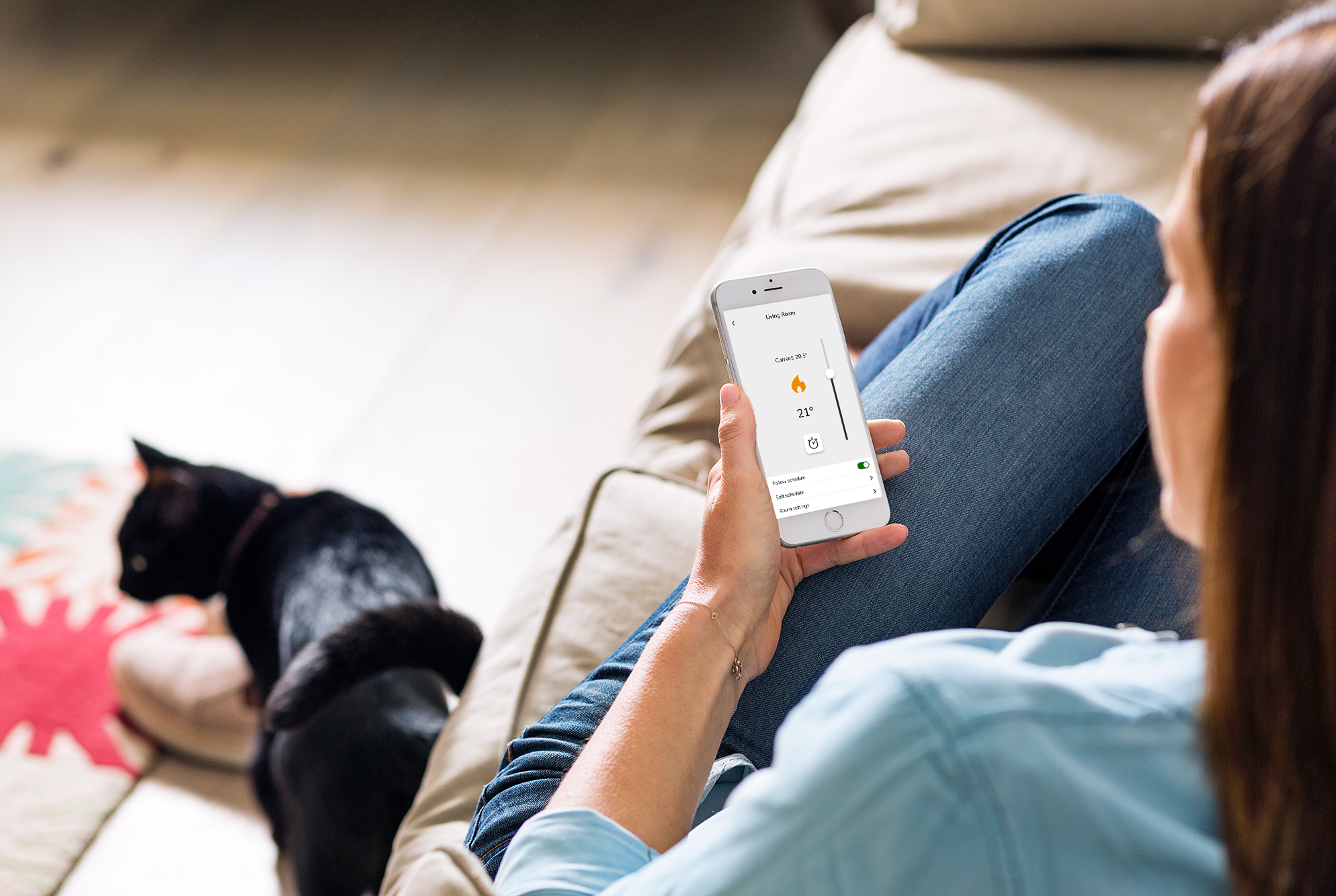 Wiser Explains: How Do You Control A Smart Thermostat Using Wi-Fi?