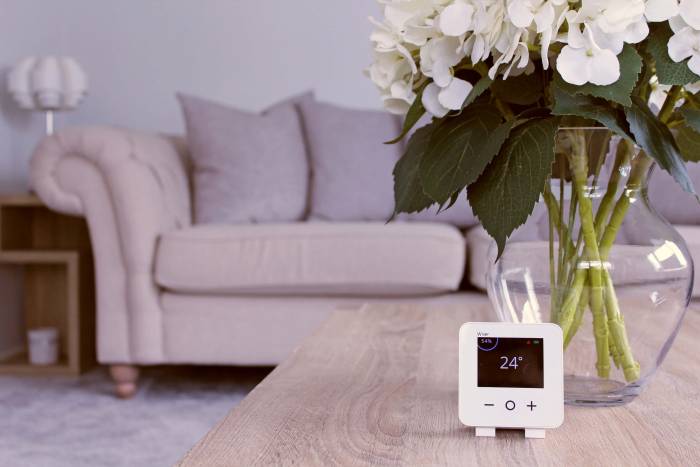 Smart or Wireless programmable thermostats?