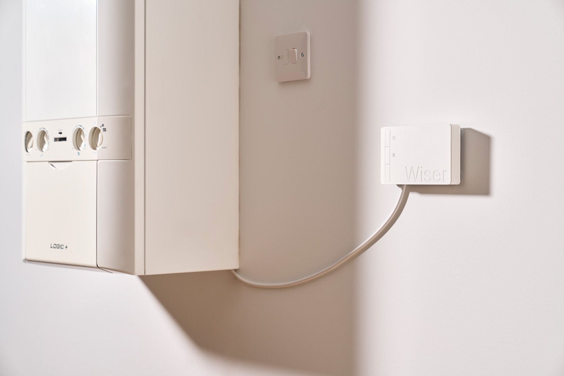 2nd Generation | 3 Channel HubR | Smart Home Hubs