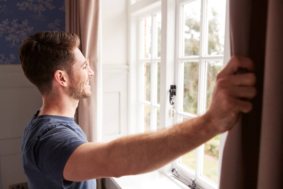 Heat recycling - open curtains